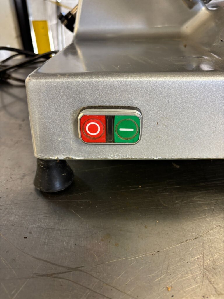 Walton WED-B250B-2 Meat Slicer - view 7