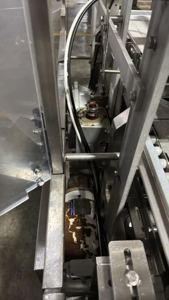 World CUP 4L-80 Filling Machine - view 22
