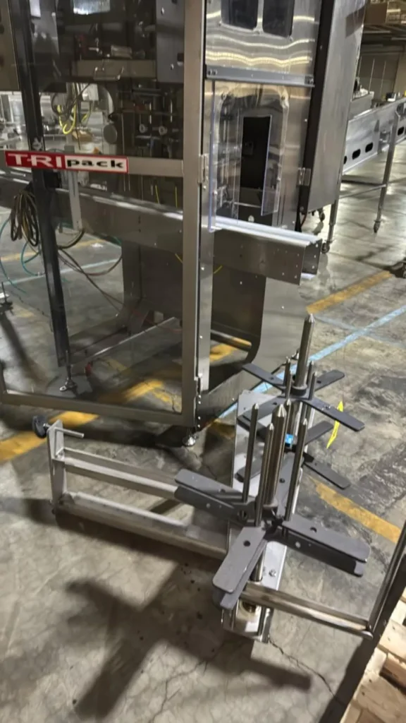 Tripack MSA405 Shrink Sleeve Labeling System - view 9
