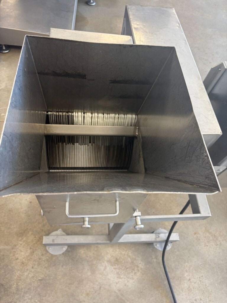 Cove Equipment SS-10 Gravity Slicer - view 5