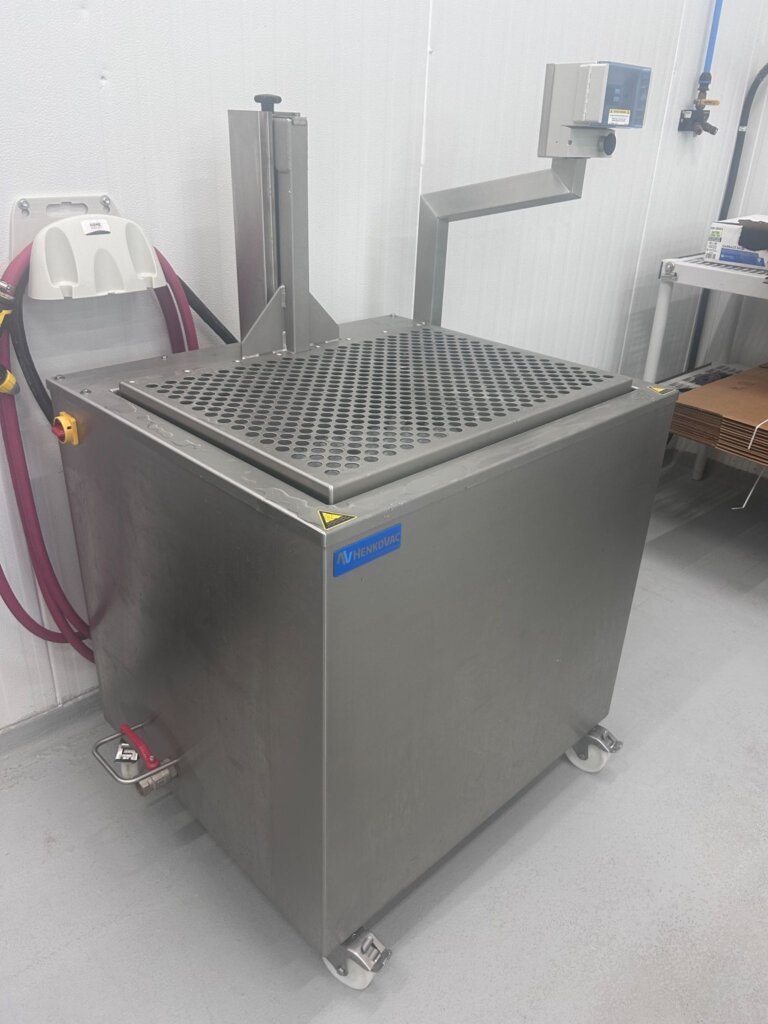 Henkovac HV-55/75 Shrink DIP Tank - view 2