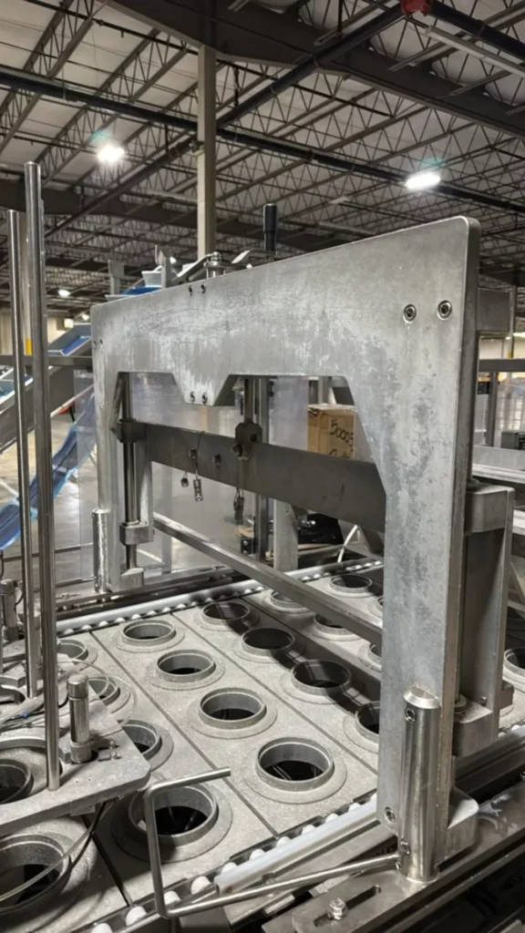World CUP 4L-80 Filling Machine - view 16