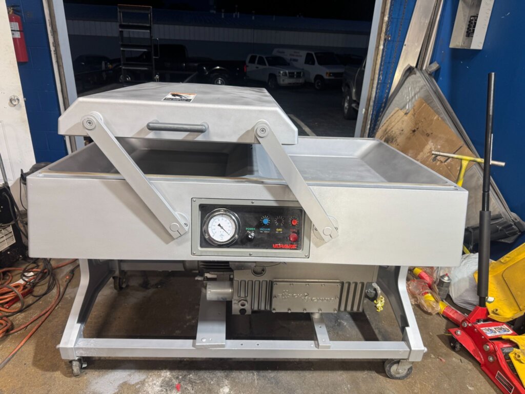 Ultravac 2100-A Double Chamber Packaging Machine - view 2