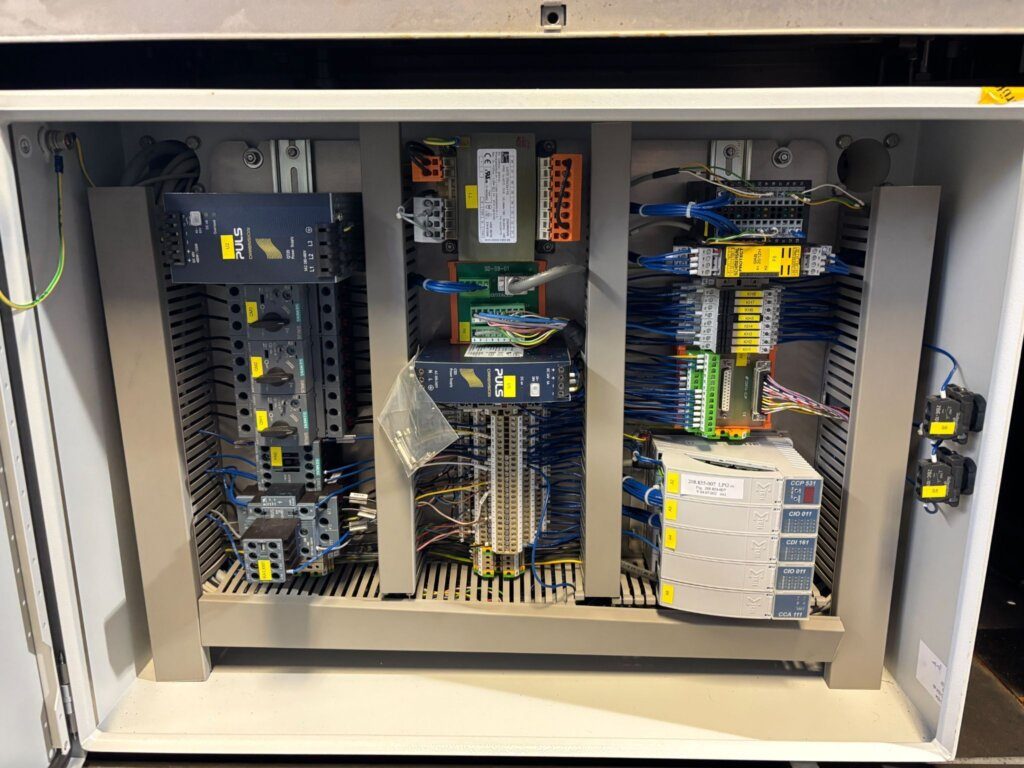 ECCF161E-73DE-4279-A6C3-D9044B26FA25